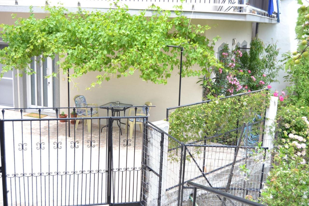 Lazatka Flat In Capital Chora Apartment Samothraki Ngoại thất bức ảnh